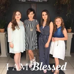 Meet your Posher, Jessica